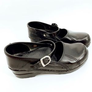 Dansko Mary-Jane Style Shoes